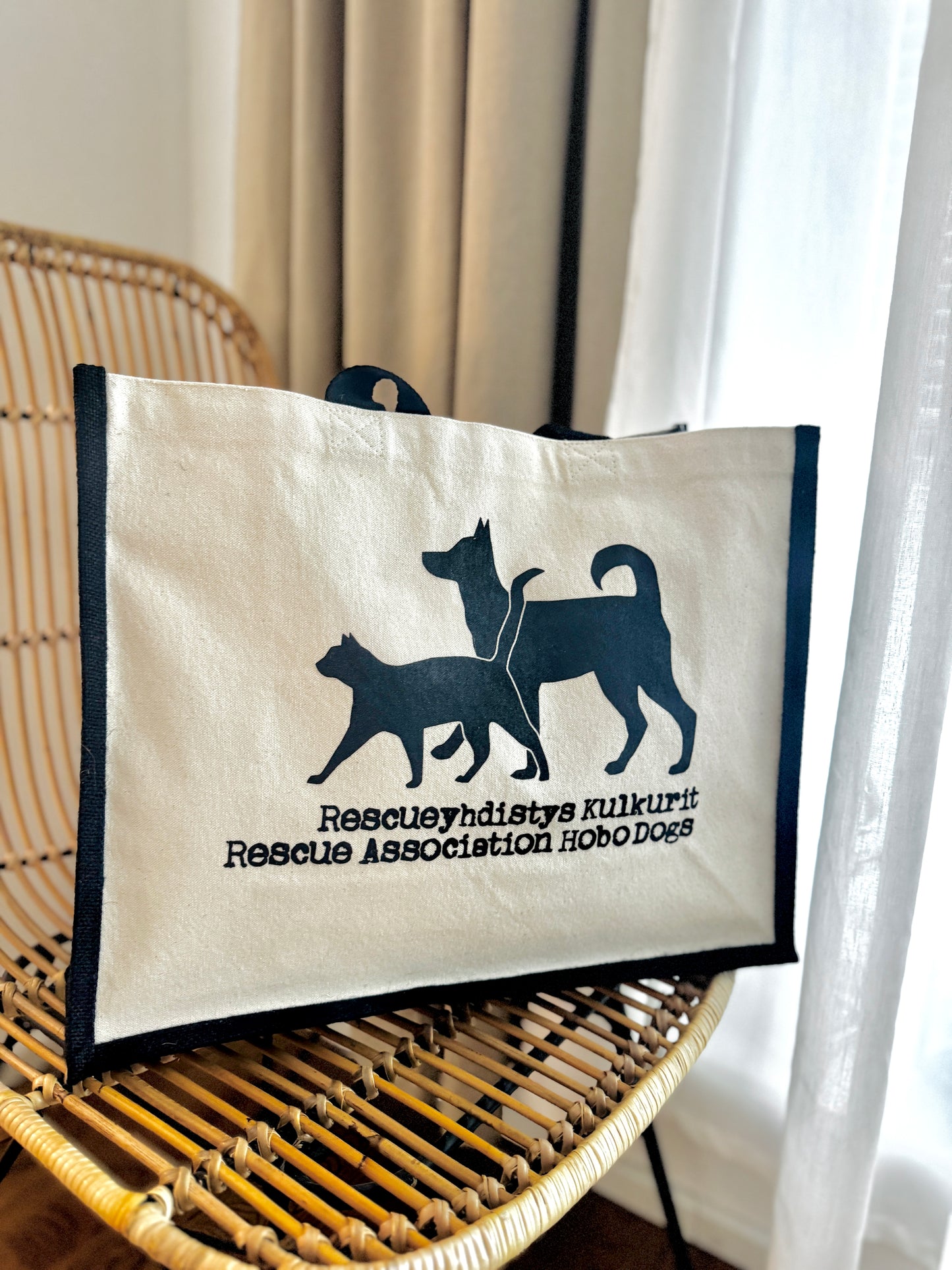 Dogs & wine - juuttikassi, musta