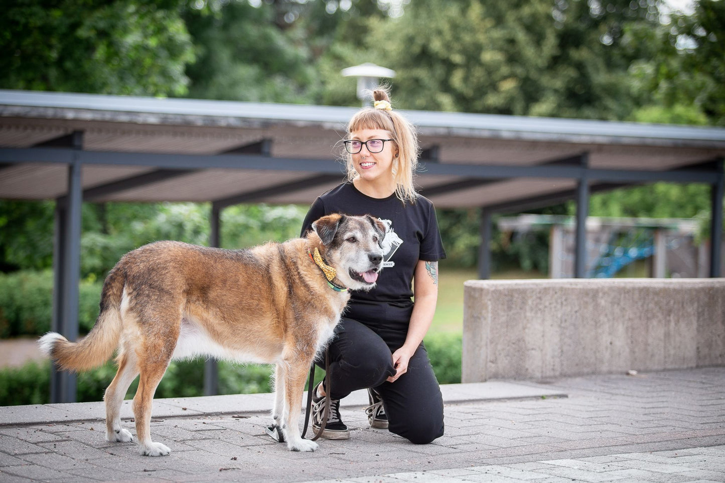 Adopt & Rescue T-paita, musta unisex