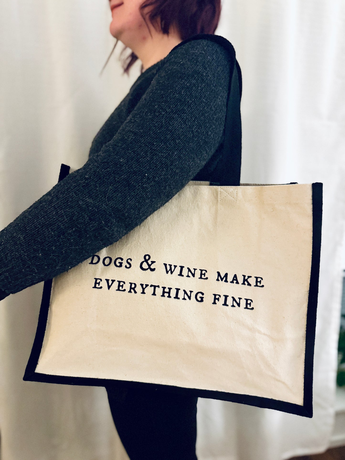 Dogs & wine - juuttikassi, musta